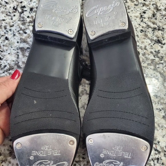 Capezio Tele Tone Tap Shoes - Picture 5 of 5